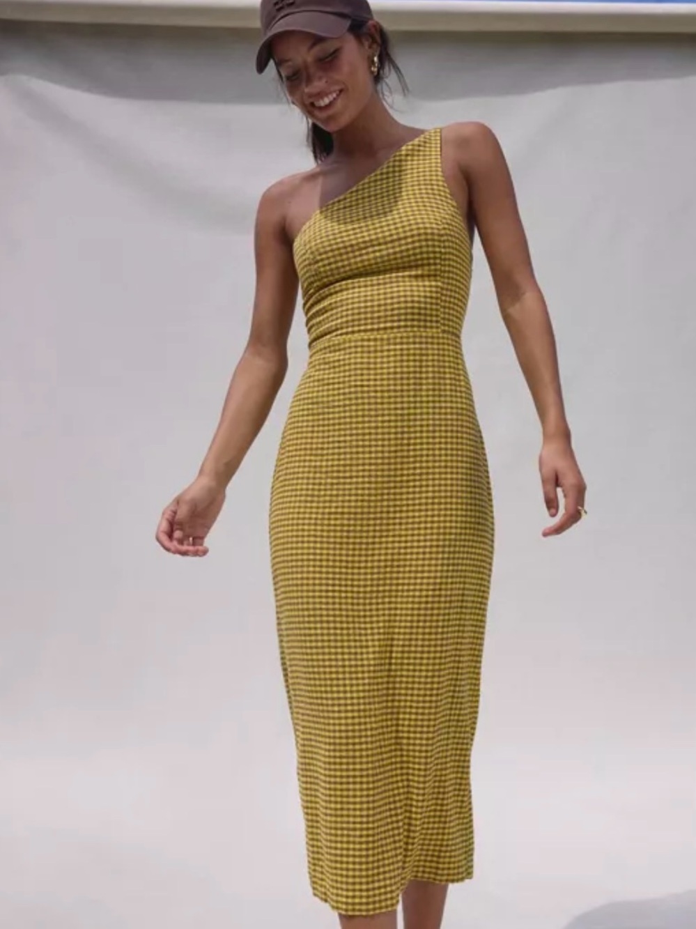 Urban Outfitters Uo Carson Asymmetrical One-Shoulder Linen Blend MIDI Dress